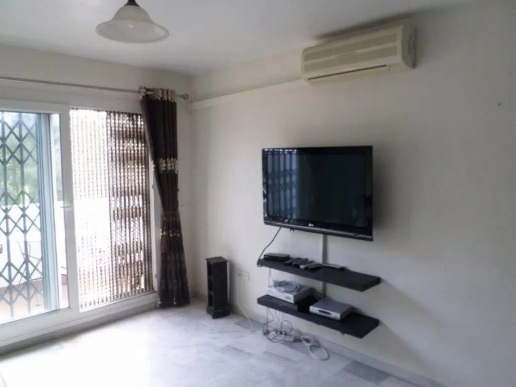 Modern 2 Bedroom Penthouse With Huge Private Roof Top Terrace,Free Parking And Free Wifi Benalmádena Apartmán