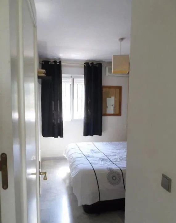 Modern 2 Bedroom Penthouse With Huge Private Roof Top Terrace,Free Parking And Free Wifi Benalmadena